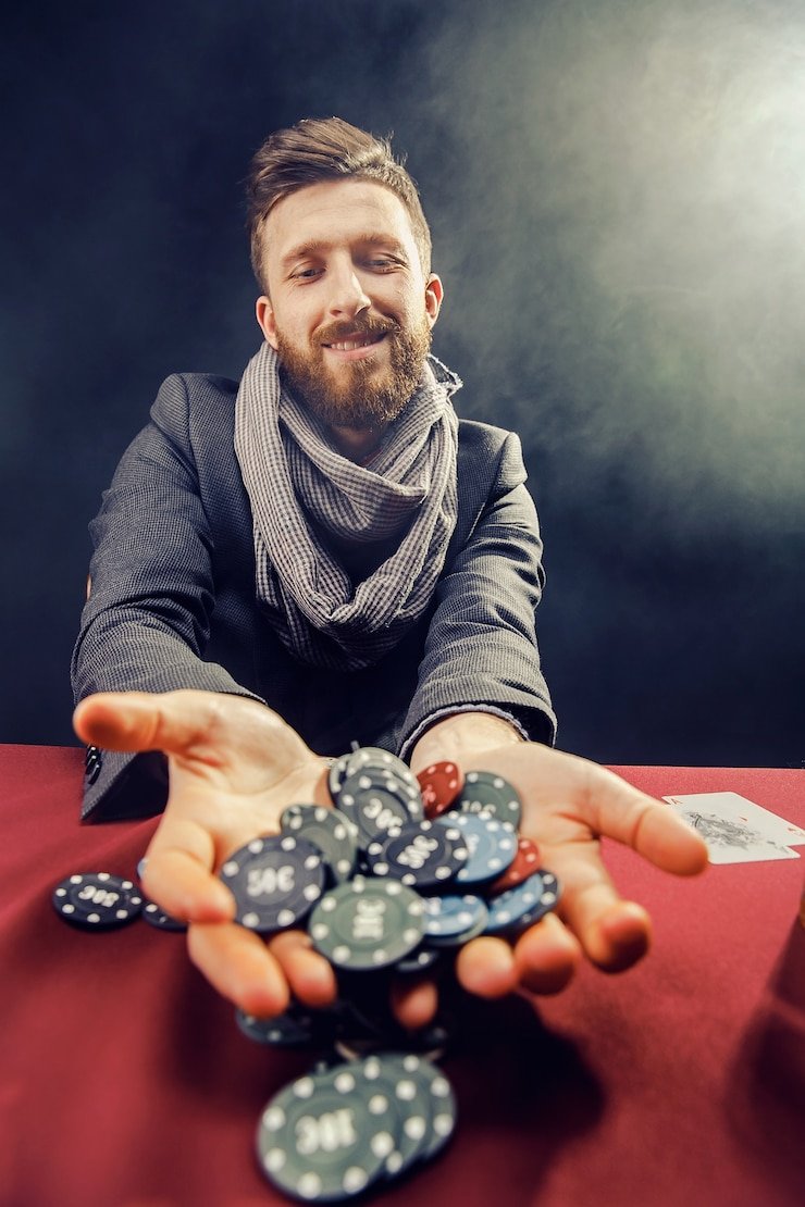 Hasil pertandingan dan pembayaran ditampilkan dengan jelas Hasil pertandingan dan pembayaran di Texas Hold'em Bonus